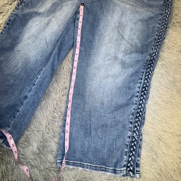 Judy Blue Wide Leg Cropped Jeans Women's 24W Light Wash Braided Detail High Rise - Picture 3 of 15